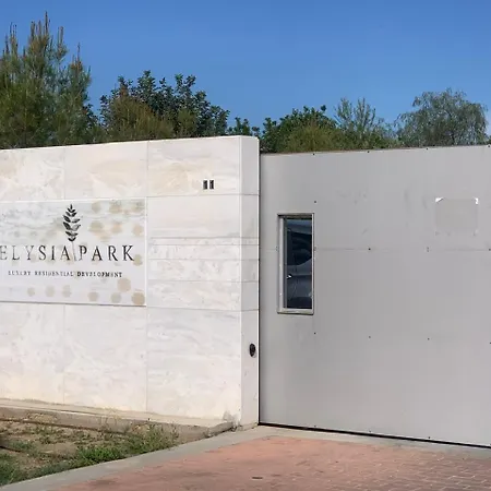 Elysia Park 2-bedroom, Center, Indoor Pool, Gym Paphos