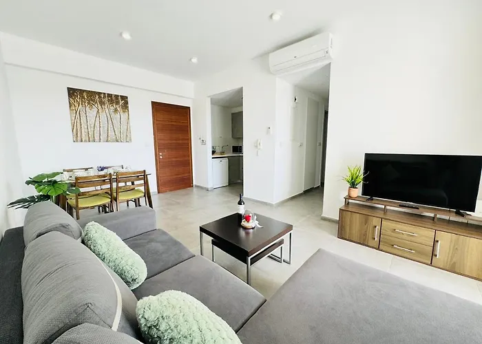 2 Cozy Bedrooms , Center, Indoor And Outdoor Pool , Gym - Elysia Park 7 Apartman