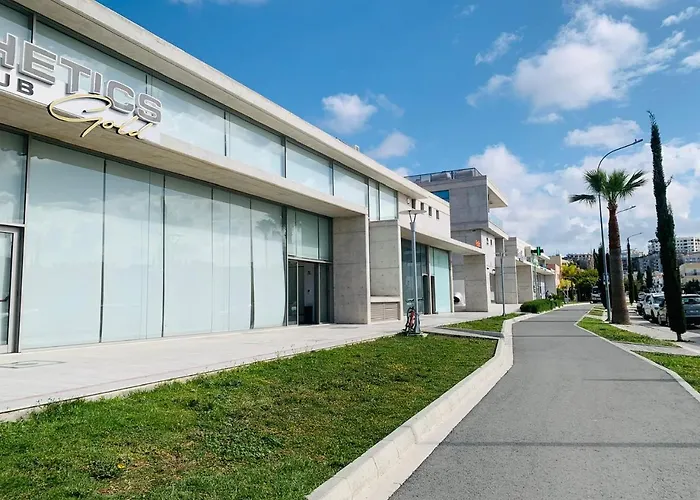 2 Cozy Bedrooms , Center, Indoor And Outdoor Pool , Gym - Elysia Park 7 *