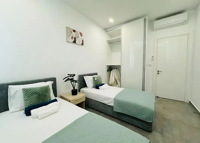 2 Cozy Bedrooms , Center, Indoor And Outdoor Pool , Gym - Elysia Park 7 Apartman