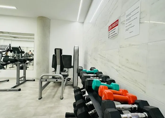 2 Cozy Bedrooms , Center, Indoor And Outdoor Pool , Gym - Elysia Park 7 *