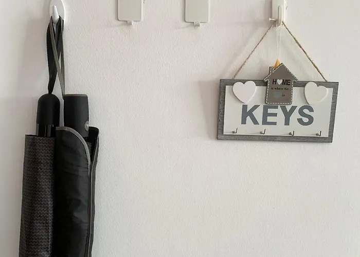 2 Cozy Bedrooms , Center, Indoor And Outdoor Pool , Gym - Elysia Park 7 * Paphos