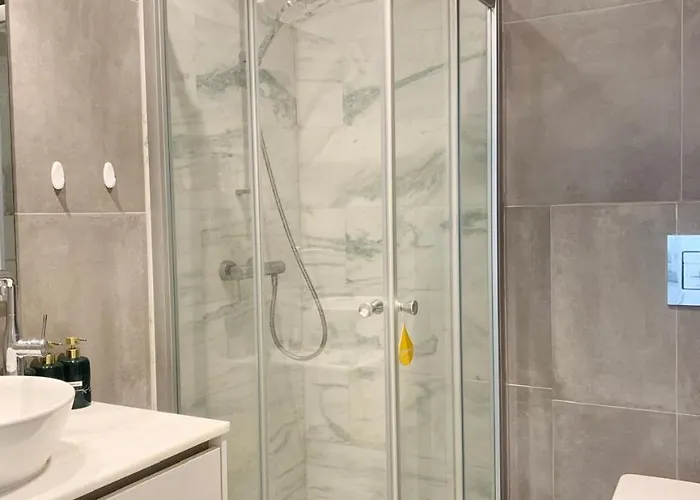 2 Cozy Bedrooms , Center, Indoor And Outdoor Pool , Gym - Elysia Park 7 Apartman